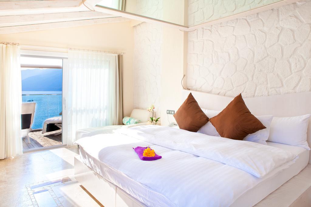 Peninsula Gardens Hotel - Adults Only Каш Стая снимка